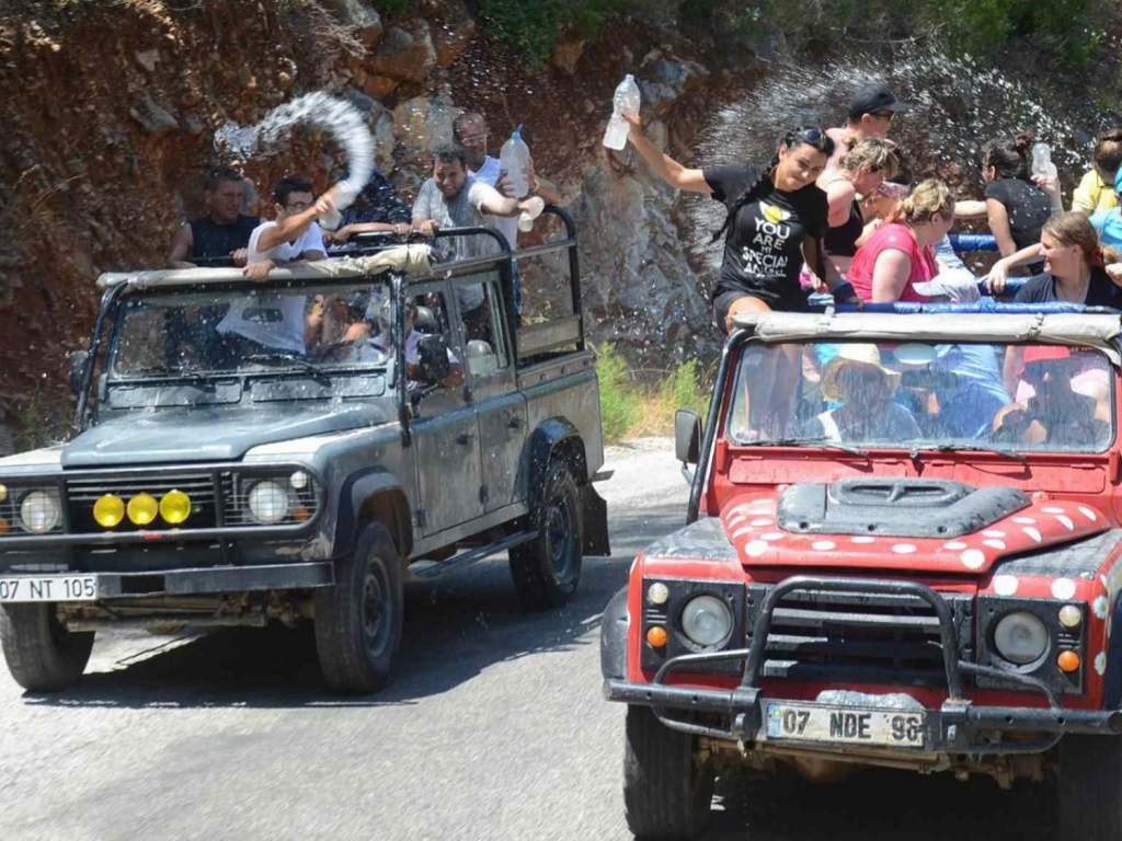Kemer Jeep Safari