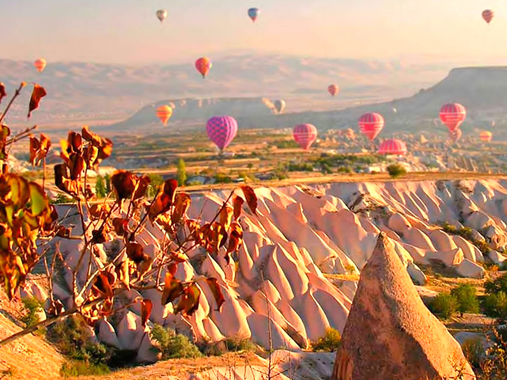 Red Valley Hiking Tour in Cappadocia