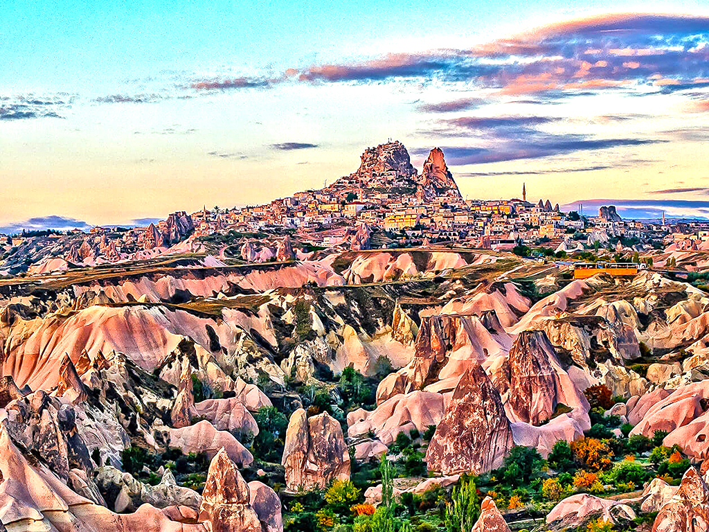 Red Valley Hiking Tour in Cappadocia