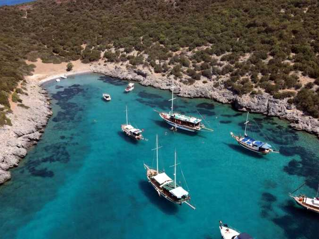 Black Island Boat Trip From Gümbet